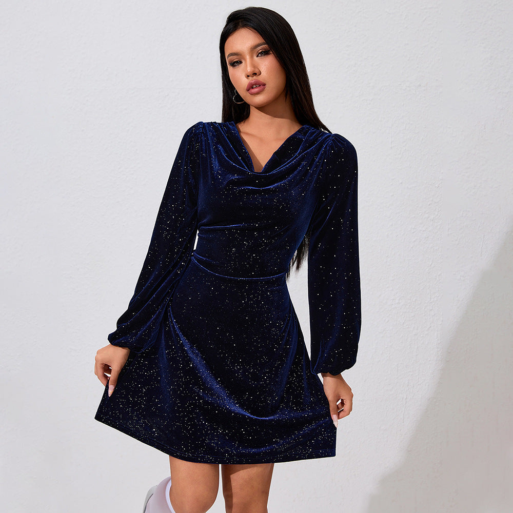 Robe en velours élégante pour femmes avec accents scintillants Chic & Stil