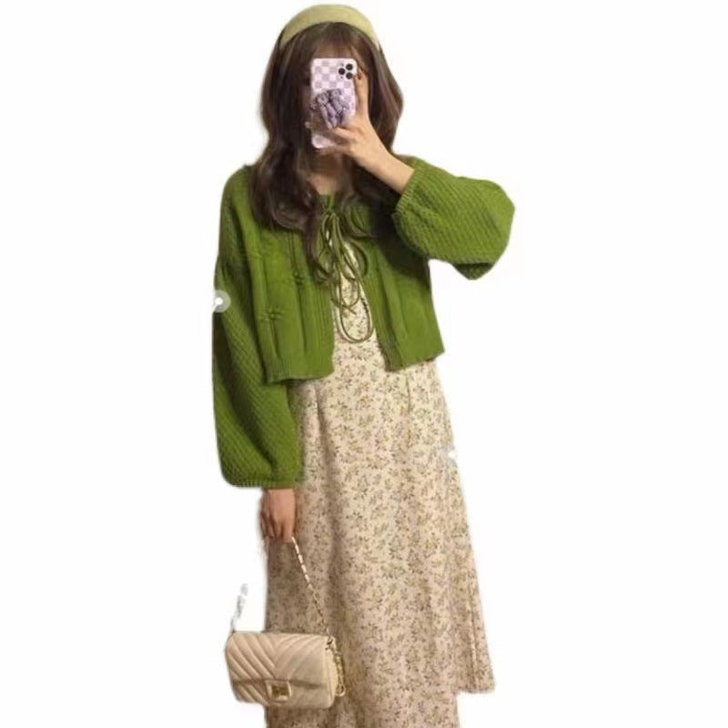 Pull en tricot pour femmes avec un haut à lacets ludique et un design texturé Chic & Stil