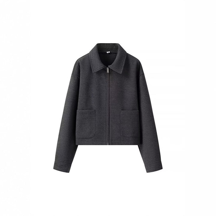 Casual cropped jacket for women with practical pockets and modern zipper Lune London