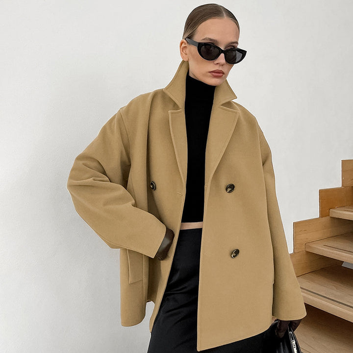 Ladies oversized wool jacket with double-breasted buttons and modern cut Lune London