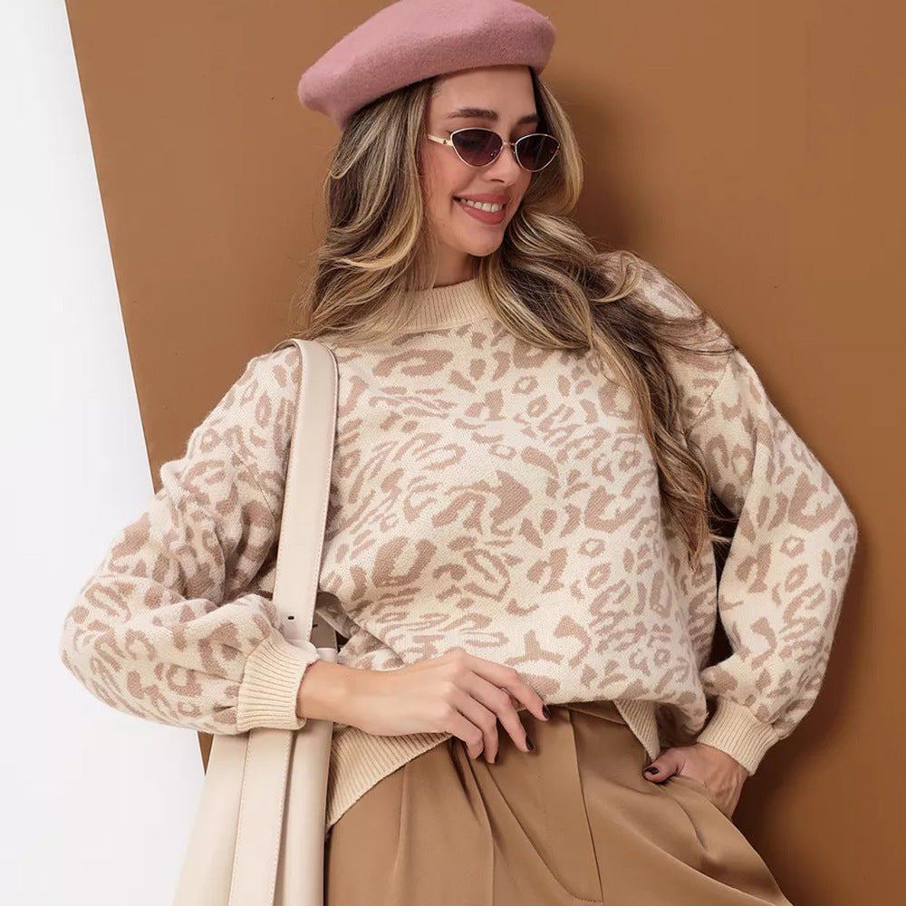 Comfortable knitted sweater for women with a modern leopard print and ribbed finishes Lune London