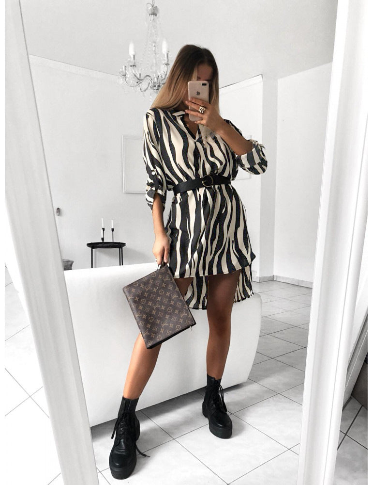 Shirt dress for women with geometric pattern and waist belt Lune London