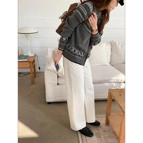 Ladies stylish cardigan with traditional pattern Chic & Stil