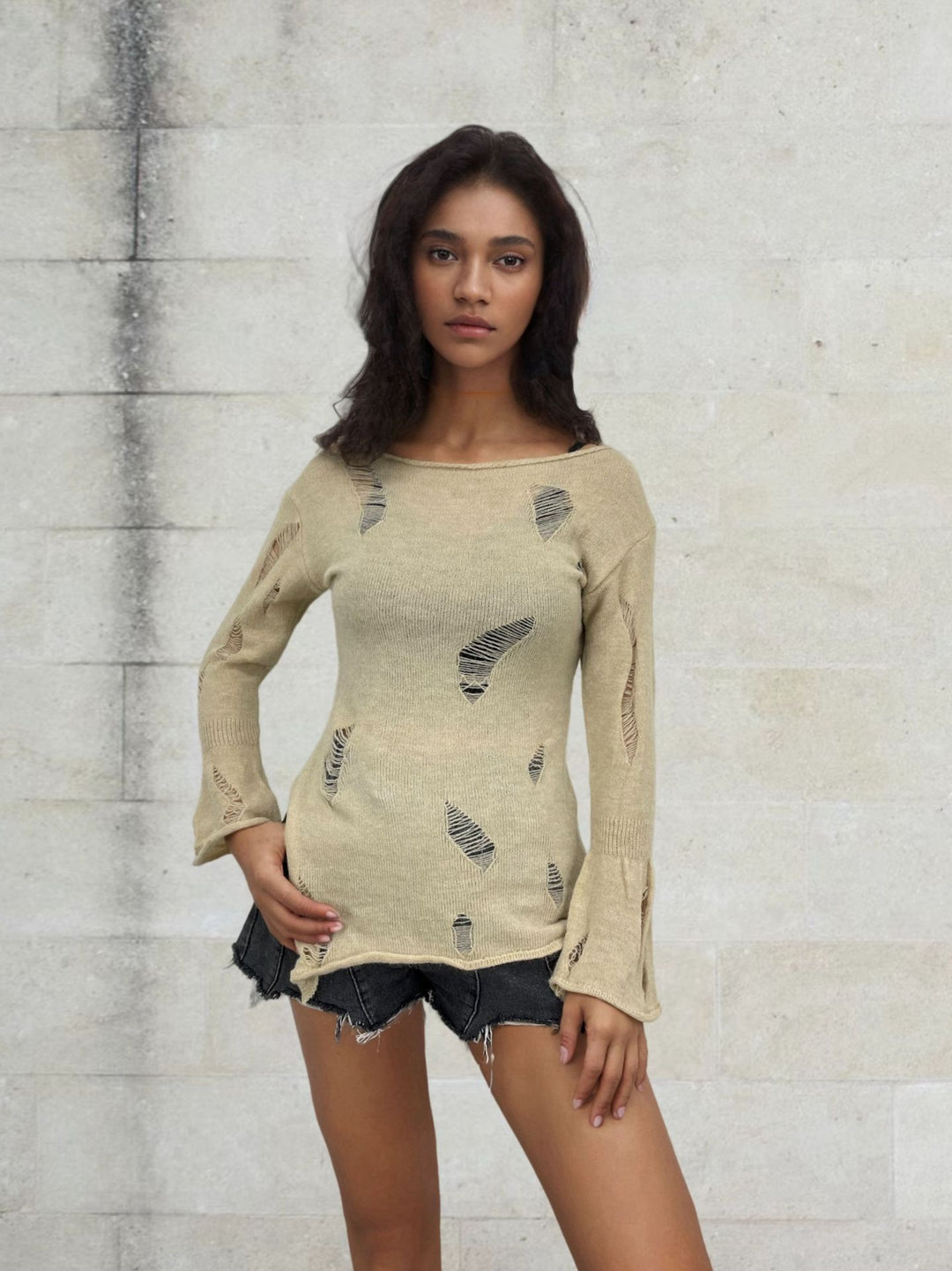 Casual knit sweater for women with trendy cuts and loose fit Lune London