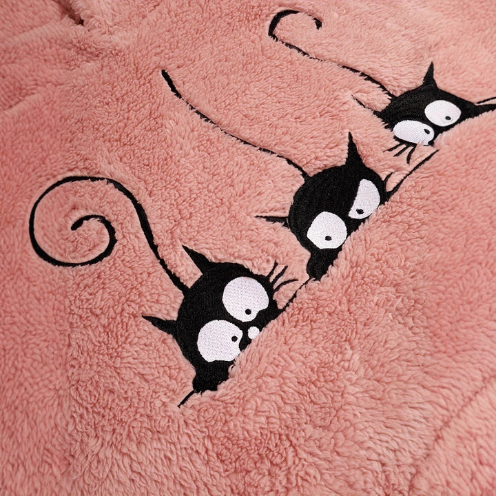 Cozy sweatshirt for women with cat pattern Amarae
