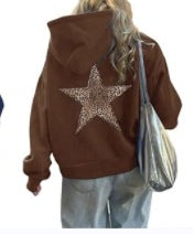Women’s Hoodie with Eye-Catching Leopard Star Design Chic & Stil