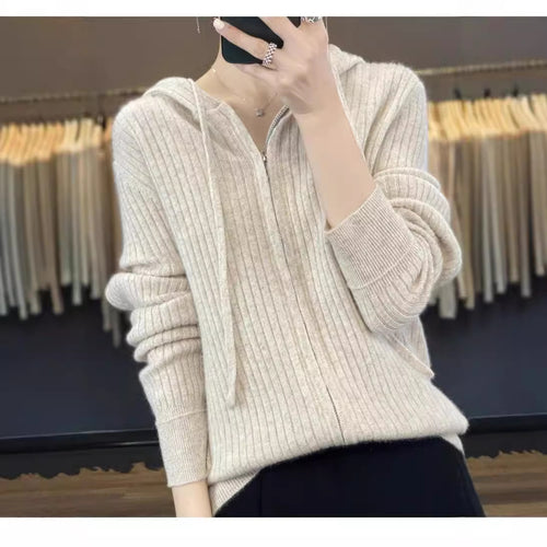 Sweater knitted for women with hood and zip Amarae