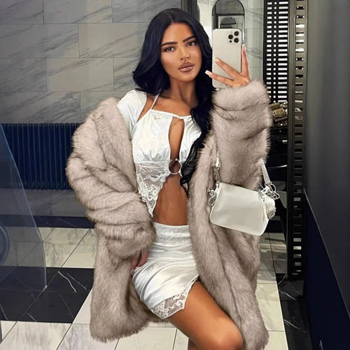Ladies luxurious faux fur coat with open sleeves Amarae