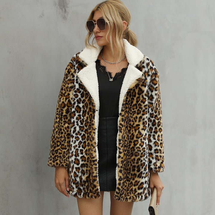 Cozy leopard fur coat for women Lune London
