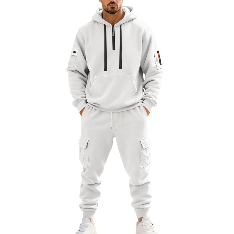 Casual outfit for men with practical pockets and zipper Lune London