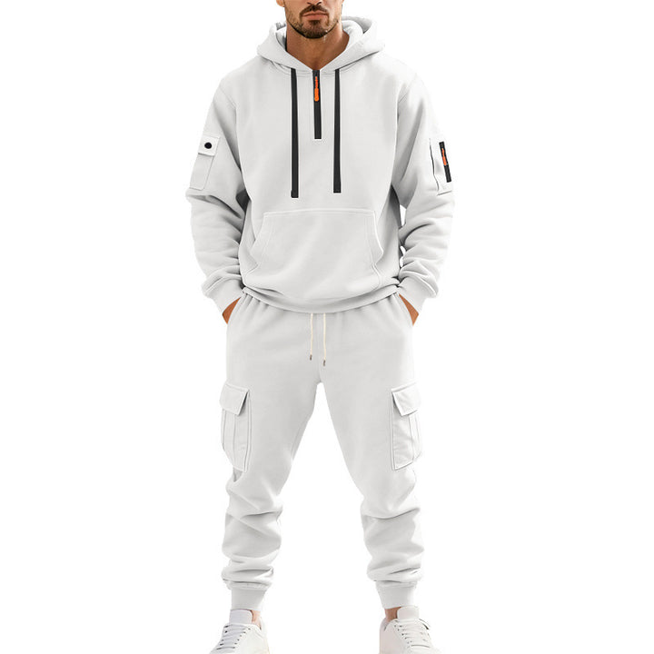 Casual outfit for men with practical pockets and zipper Lune London