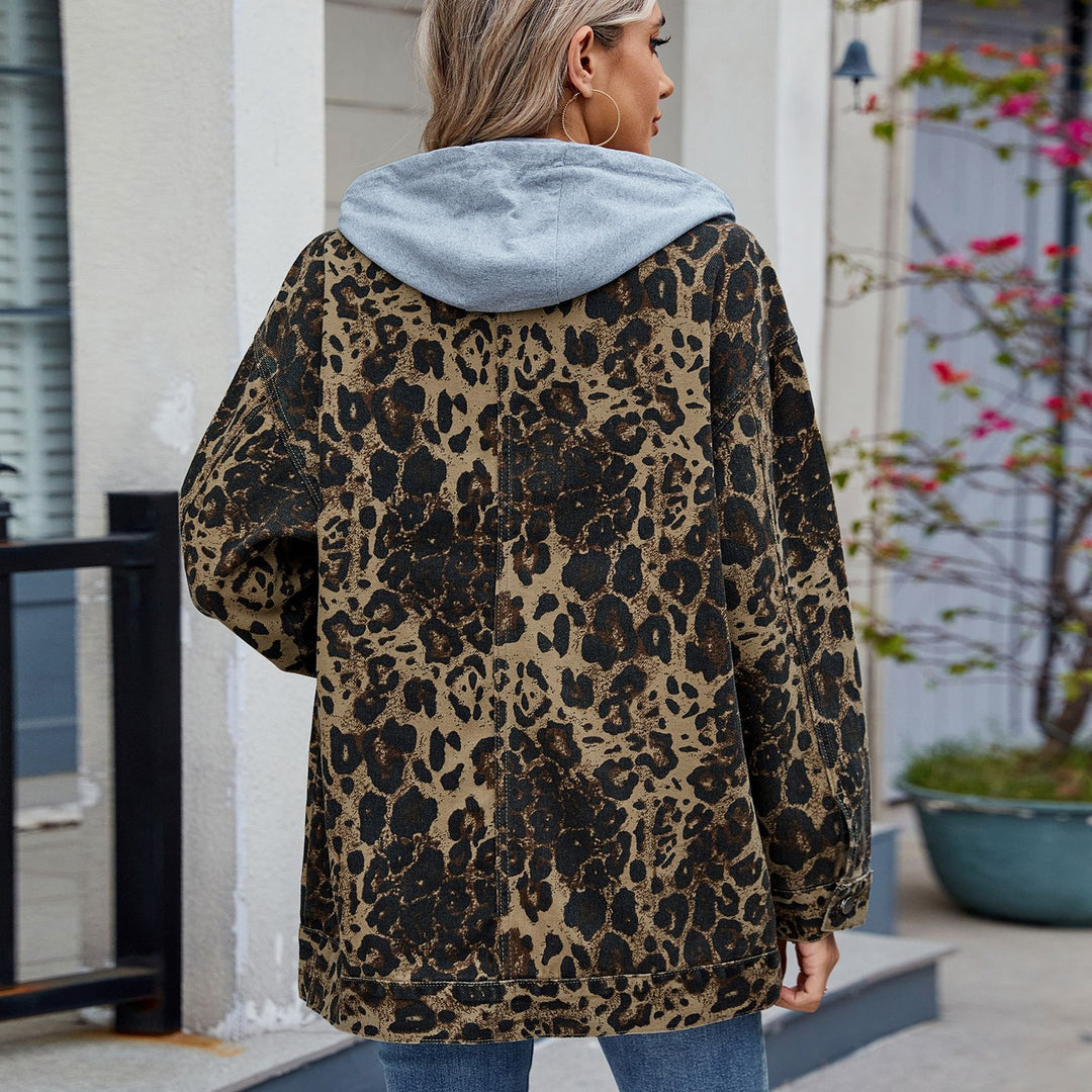 Oversized denim jacket for women with a modern leopard design and a casual fit Lune London