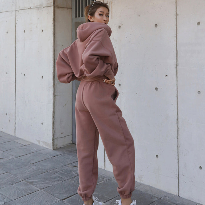 Casual hoodie set for women with a loose fit and practical pockets Lune London