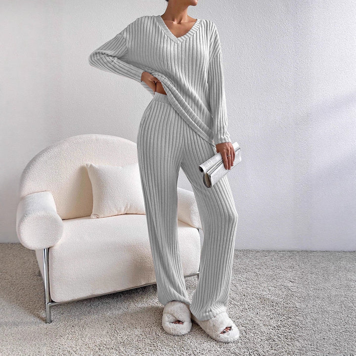 Lune London Comfortable Ribbed Knit Lounge Set for Women