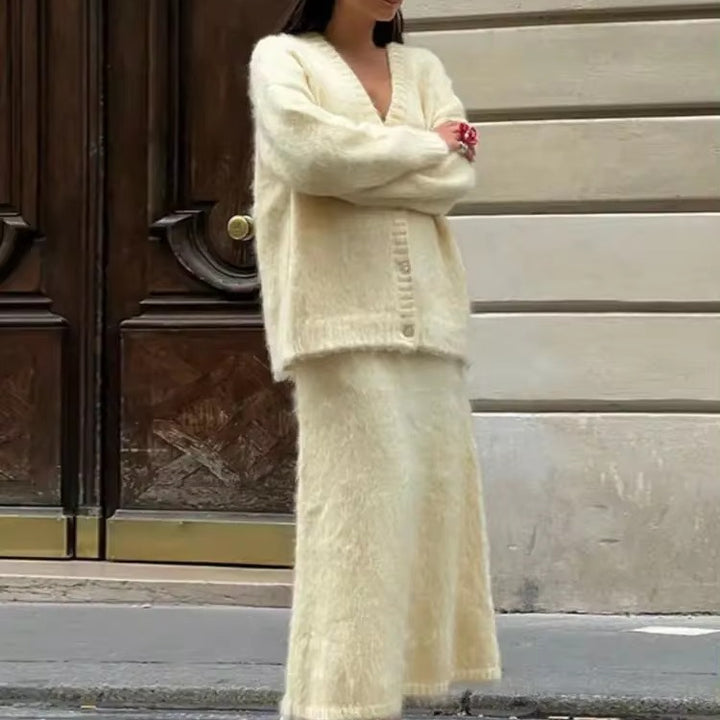 Dames Élégant Cardigan et Jupe par Chic & Stil