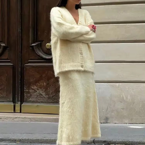 Dames Élégant Cardigan et Jupe par Chic & Stil