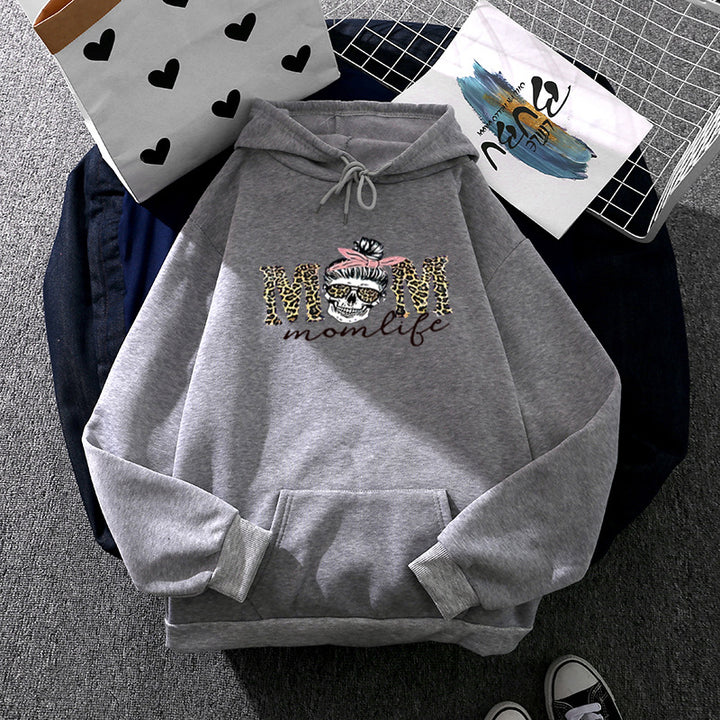 Women's hoodie with creative skull design Chic & Stil