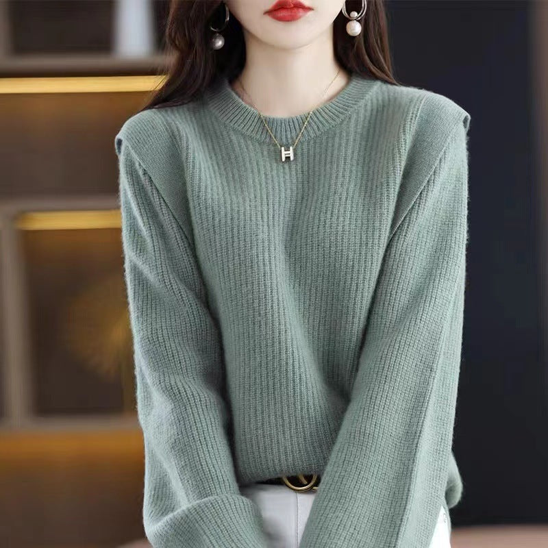 Pull femme en tricot épais avec coupe moderne et décolleté rond Chic & Stil