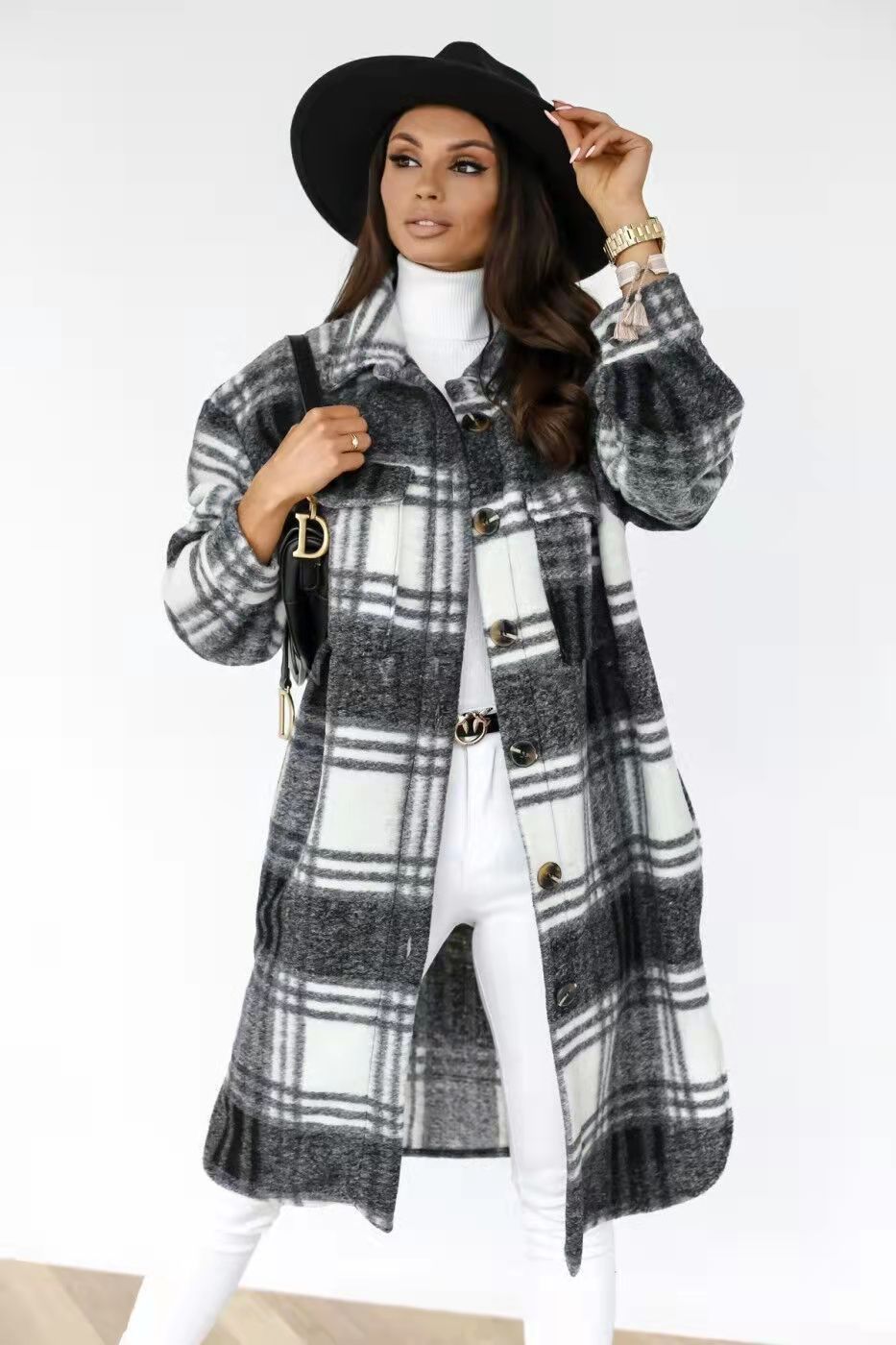 Women Oversized Checkered Shirt-Coat with Practical Pockets Amarae