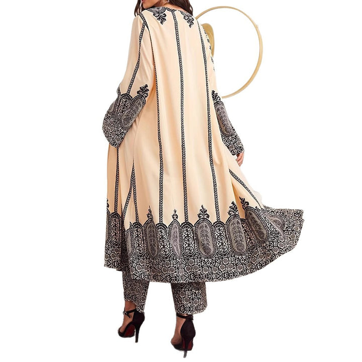 Ladies long kimono with delicate pattern Amarae