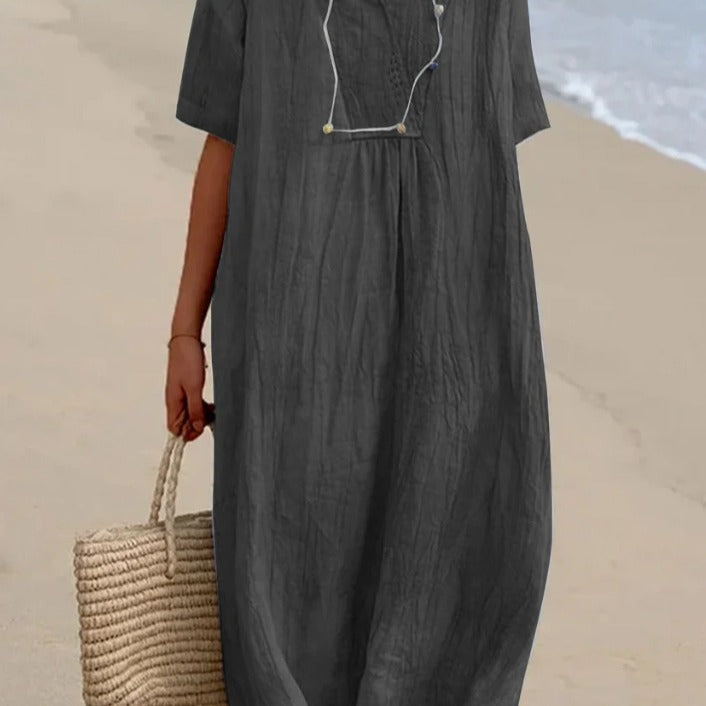 Casual midi dress for women with V-neck and comfortable short sleeves Lune London