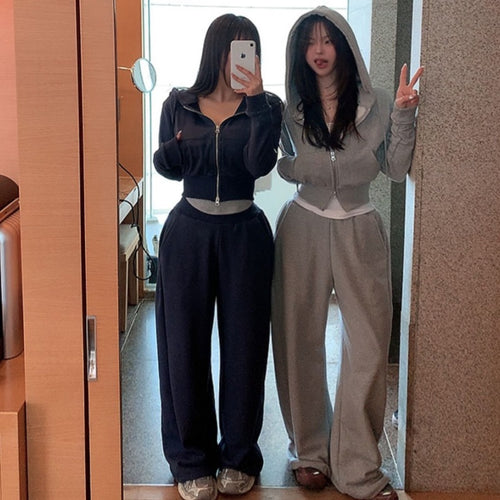 Ensemble féminin à la mode et confortable avec veste courte et pantalon élastique Chic & Stil