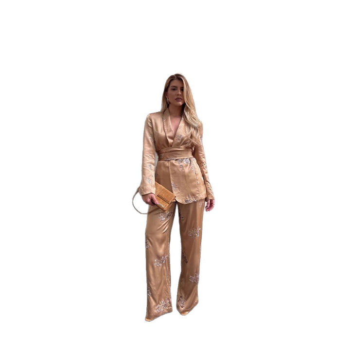 Women's elegant and high-quality suit set with delicate embroidery Lune London