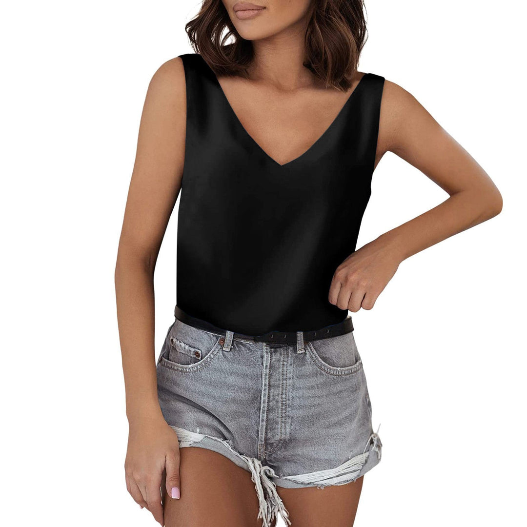 Women's Sleeveless V-Neck Top Made of High-Quality Material Lune London