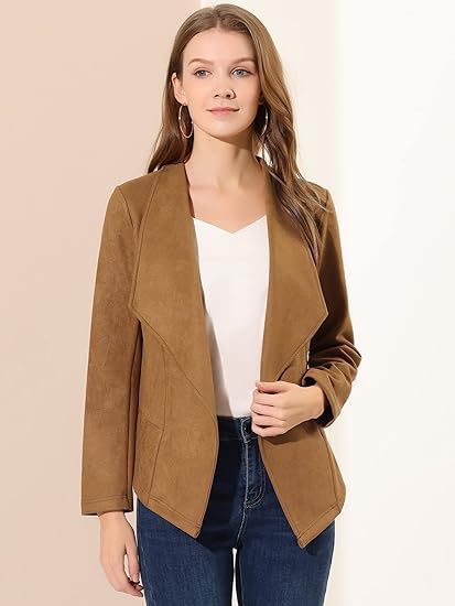 Faux leather blazer for women with a relaxed fit and trendy lapels Lune London