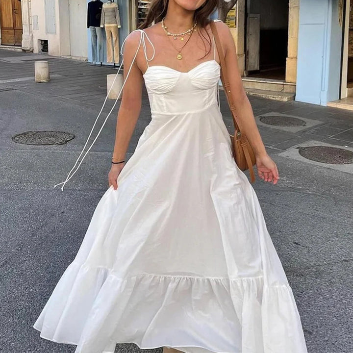 Robe maxi femme avec bretelles tombantes et jupe volumineuse Chic & Stil
