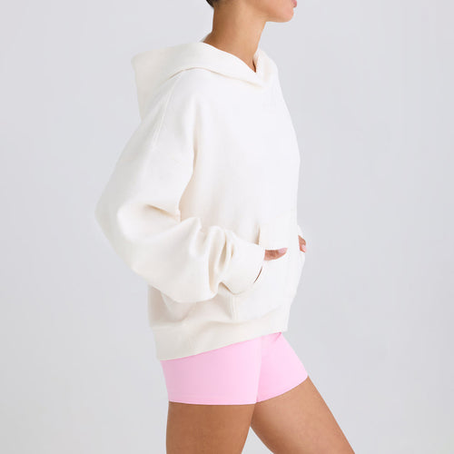 Casual hoodie for women with an oversized fit and practical pockets Amarae