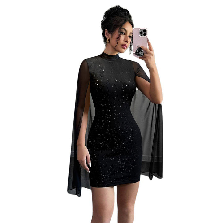 Robe de cocktail pour femmes avec superpositions transparentes et accents pailletés Chic & Stil