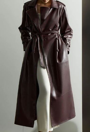 Women's trench coat in high-quality faux leather with adjustable belt Lune London