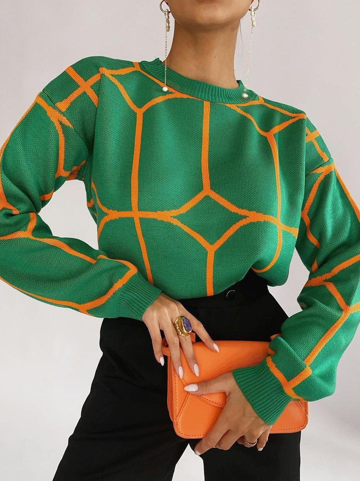 Trendy women's sweater with geometric design and fine knitted structure Lune London