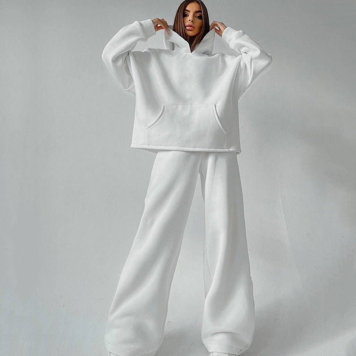 Casual and trendy jogger set for women with oversized hoodie Lune London