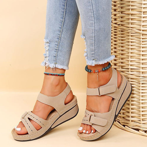 Comfortable strap sandals for women with adjustable buckles and ergonomic sole Amarae