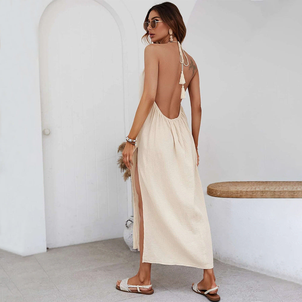 Robe maxi pour femmes avec détail de volants raffiné et encolure halter élégante Chic & Stil