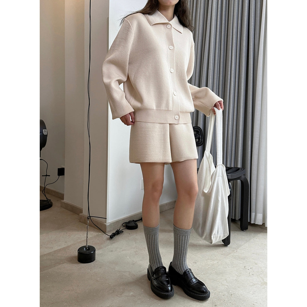 Ladies Lightweight Oversized Knit Cardigan with Shirt Collar and Pearl Buttons Amarae
