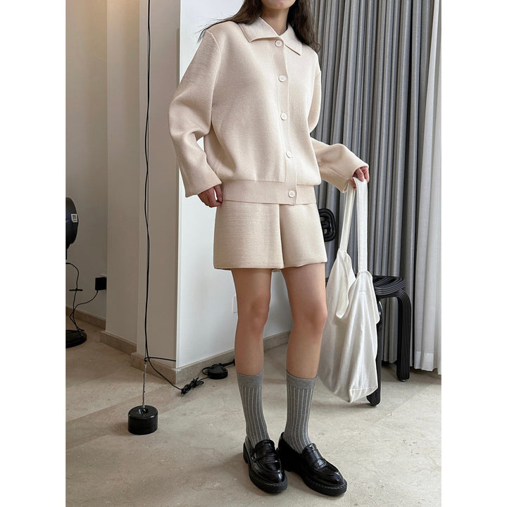 Ladies Lightweight Oversized Knit Cardigan with Shirt Collar and Pearl Buttons Amarae