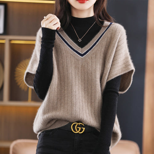 Knitted top for women with V-neck and sporty pattern Amarae