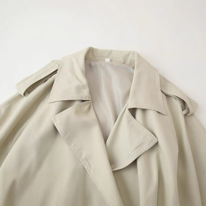 Modern trench coat for women with fitted design Lune London