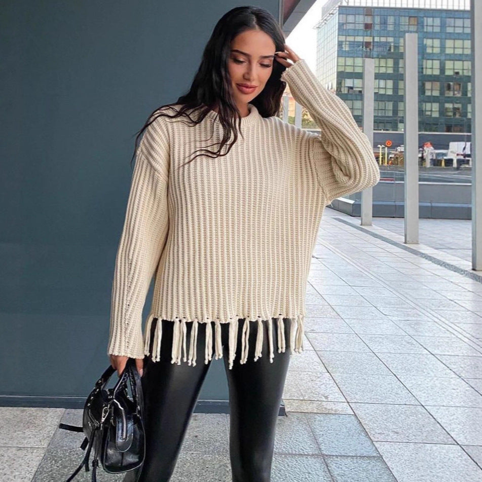 Ladies fashionable knit sweater with fringes Lune London