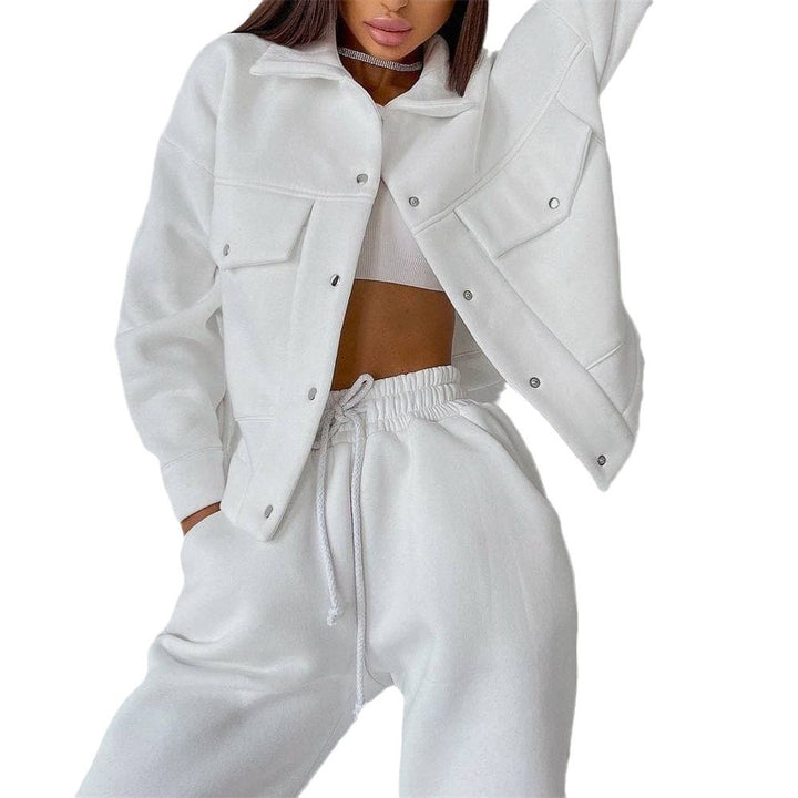 Women’s sports set consisting of an oversized jacket and comfortable jogging pants Lune London