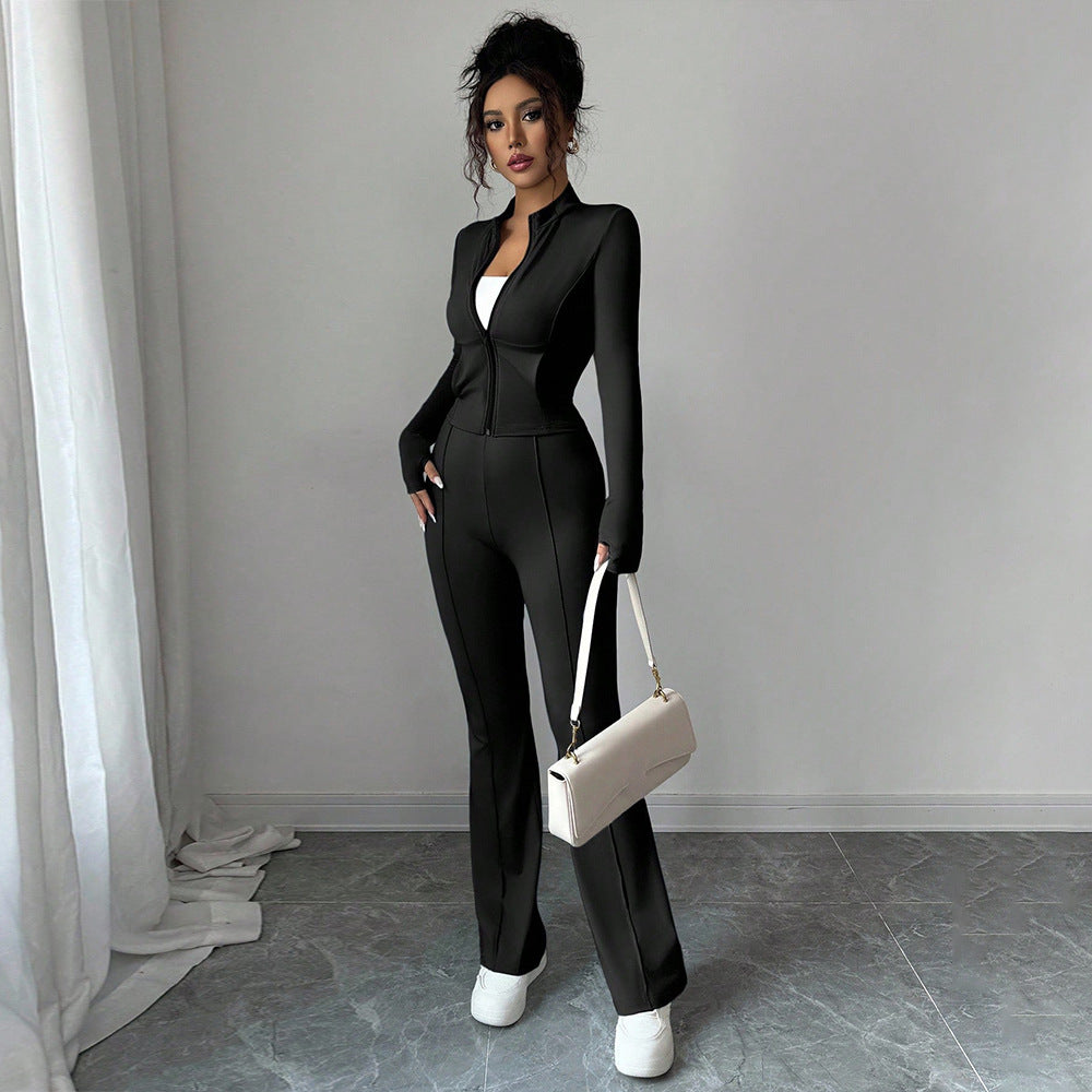 Veste de sport pour femmes avec fermeture éclair et jambes évasées Chic & Stil