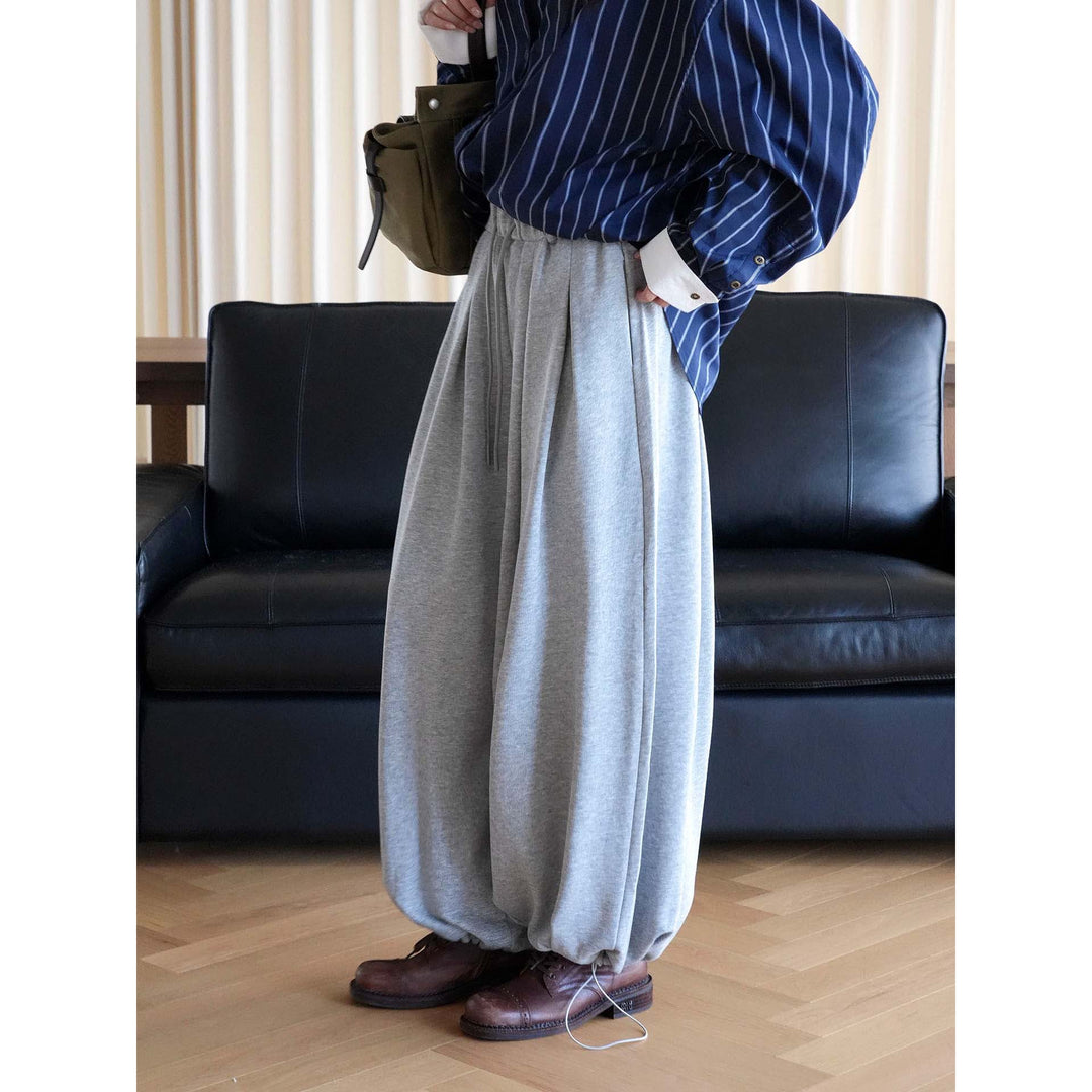 Women Wide Balloon Jogging Pants with High Waist and Drawstring at the Hem Amarae