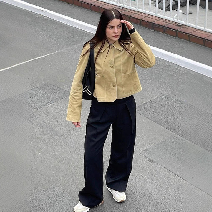 Women's Short Suede Jacket with Rounded Collar and Boxy Cropped Cut Amarae