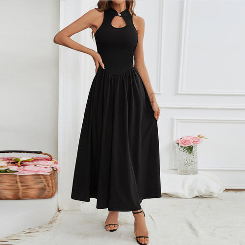 Robe maxi femme avec un col en forme de trou de serrure élégant et une jupe fluide Chic & Stil