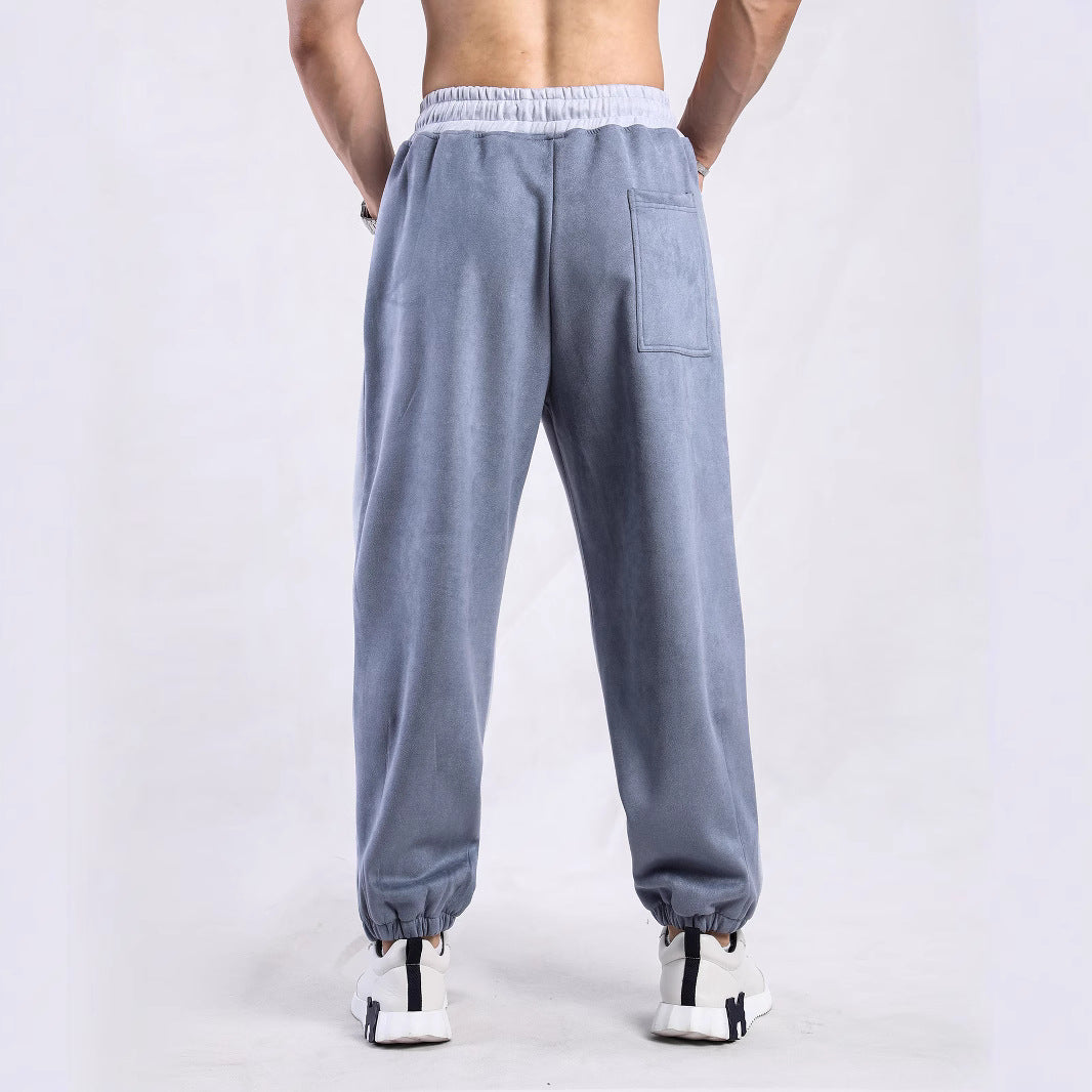 Comfortable women's jogging pants with elastic waist and side pockets Lune London
