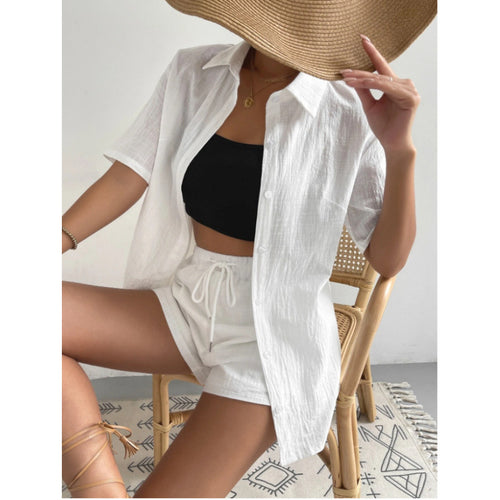 Dame Chique Loungewear-Jumpsuit made of a lightweight and breathable shirt and Amarae shorts
