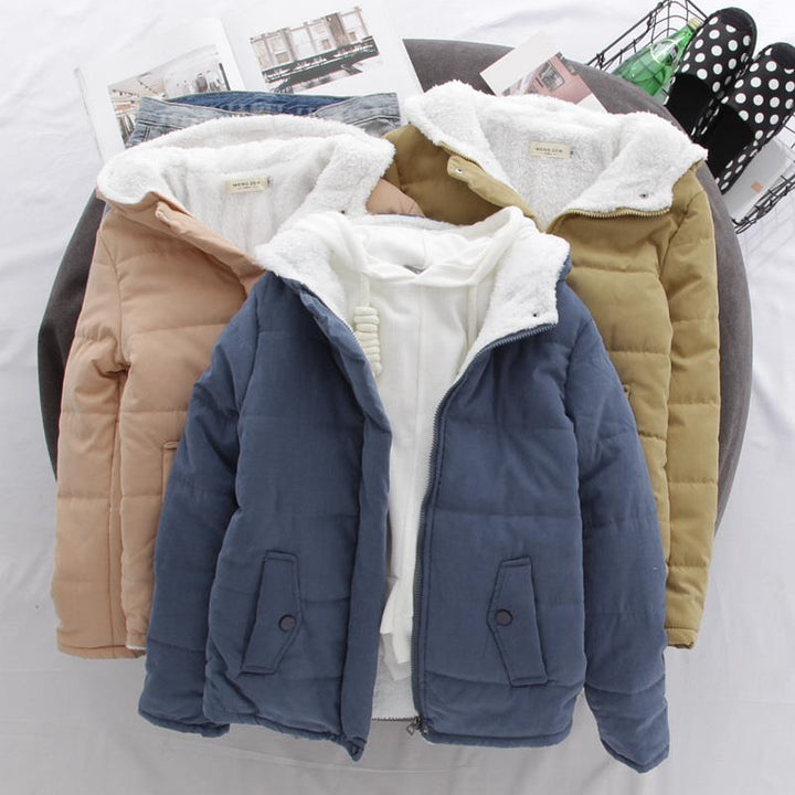 Quilted transitional jacket for women with hood and practical pockets Lune London